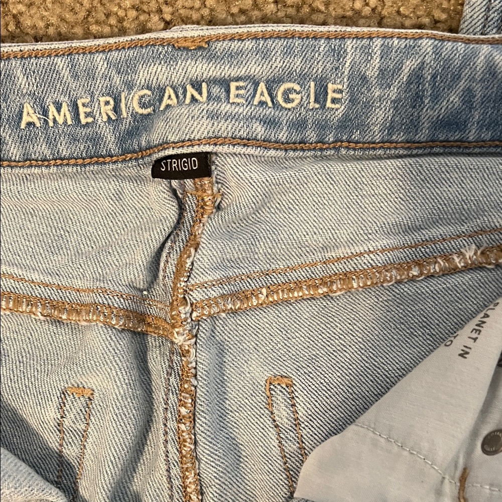 American Eagle Strigid Mom Jean - Picture 4 of 6